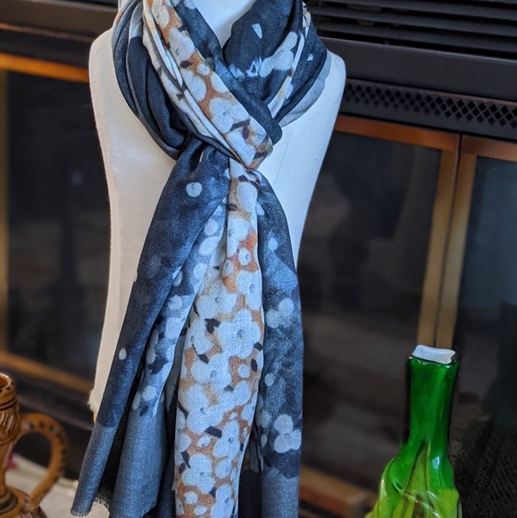 CASHMERE SCARF/WRAP - Picture 1 of 6